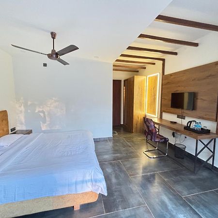 Zeenath Taj Gardens Yelagiri Exterior photo