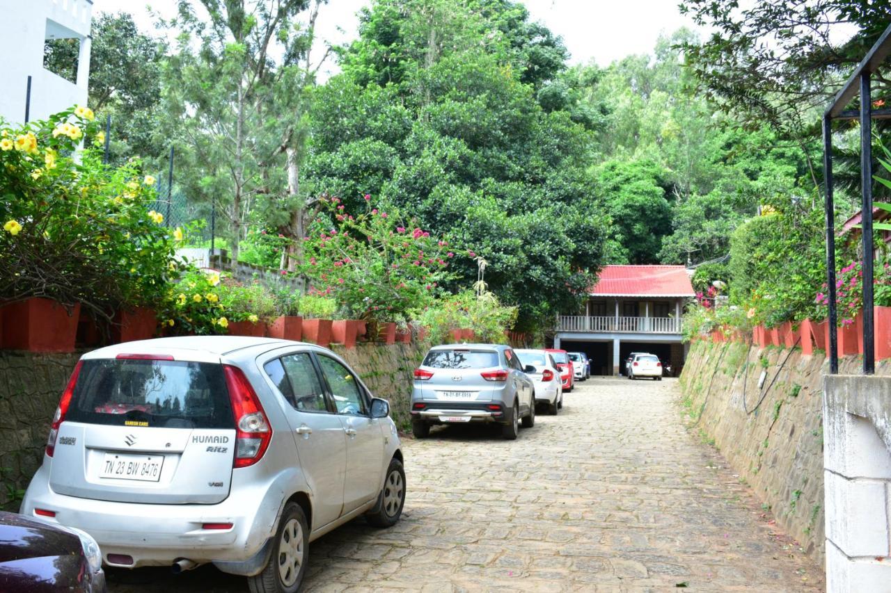 Zeenath Taj Gardens Yelagiri Exterior photo
