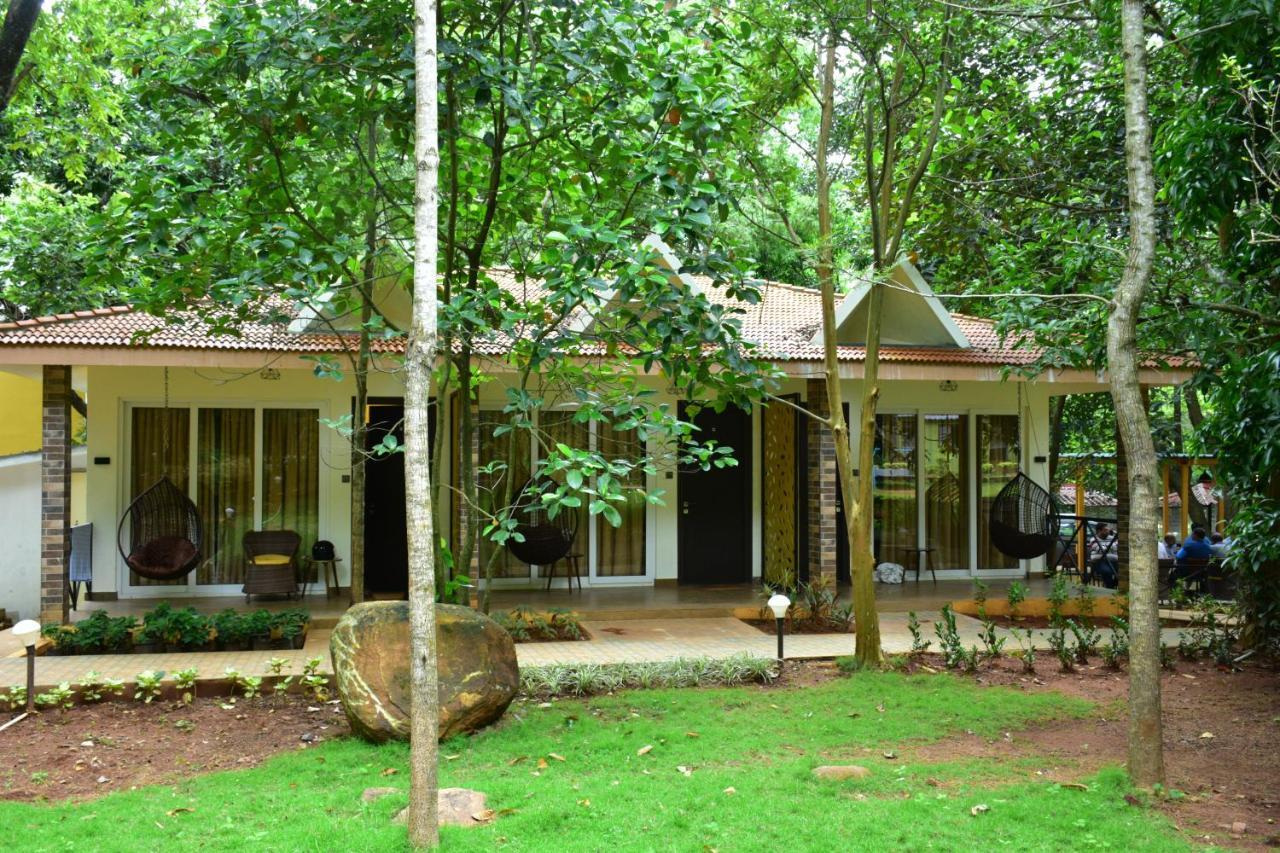 Zeenath Taj Gardens Yelagiri Exterior photo